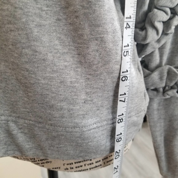 Romeo and Juliet Couture‎ crop sweatshirt - Picture 4 of 8